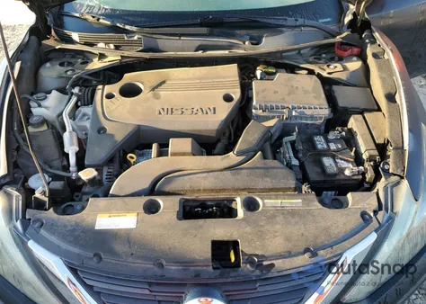 2016 Nissan Altima 2.5 z USA, uszkodzony, nr VIN 1N4AL3AP2GC194683